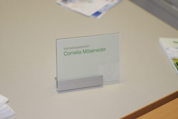 Kristallino_Tischaufsteller_G-Kurz Kristallino Tischaufsteller G-Kurz – Bild 2