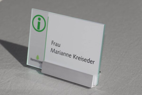 Kristallino_Tischaufsteller_G-Kurz Kristallino Tischaufsteller G-Kurz – Bild 1