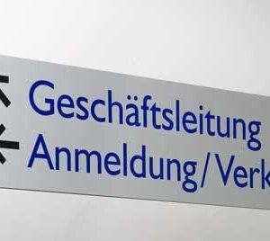 Plano Hängeschilder